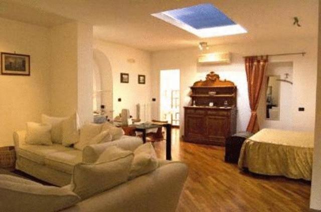 Tavernola - Locanda Di Campagna บัตตีปาลเลีย ภายนอก รูปภาพ